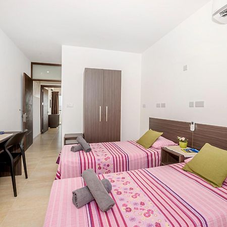 Summer Breeze Penthouse With Private Hot Tub & Terrace With Panoramic Views, By Getawaysmalta Мелліха Екстер'єр фото