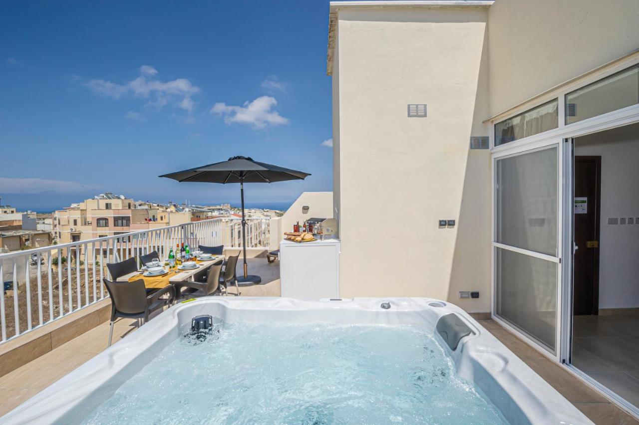 Summer Breeze Penthouse With Private Hot Tub & Terrace With Panoramic Views, By Getawaysmalta Мелліха Екстер'єр фото