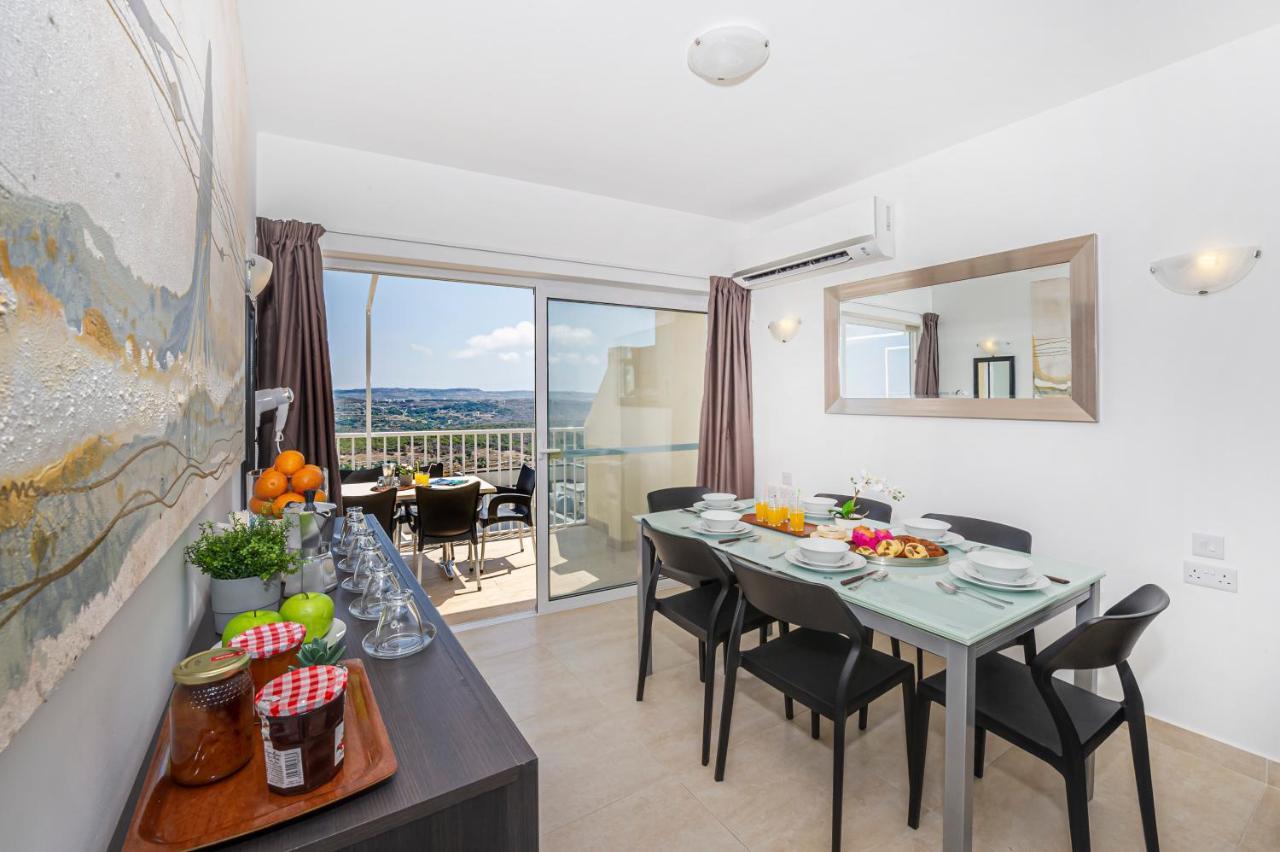 Summer Breeze Penthouse With Private Hot Tub & Terrace With Panoramic Views, By Getawaysmalta Мелліха Екстер'єр фото