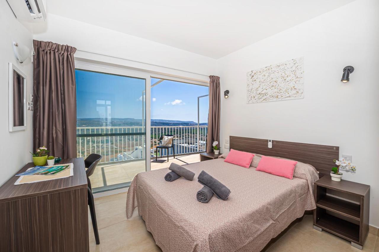 Summer Breeze Penthouse With Private Hot Tub & Terrace With Panoramic Views, By Getawaysmalta Мелліха Екстер'єр фото