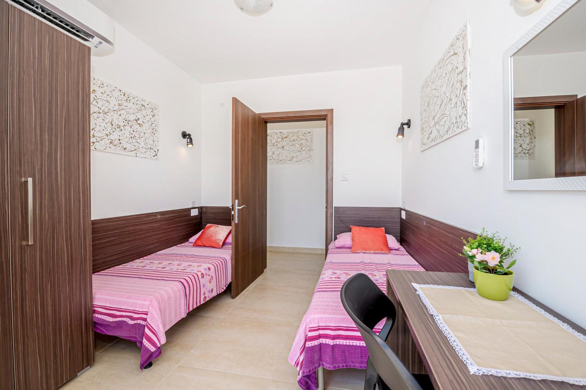 Summer Breeze Penthouse With Private Hot Tub & Terrace With Panoramic Views, By Getawaysmalta Мелліха Екстер'єр фото